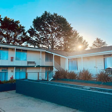 Redhill Cooma Motor Inn ภายนอก รูปภาพ
