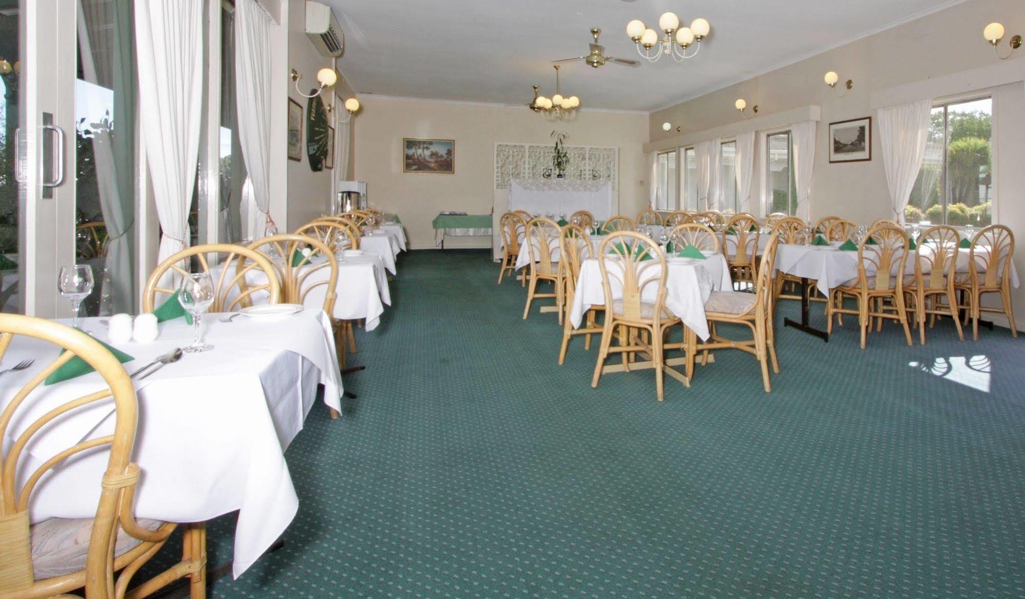 Redhill Cooma Motor Inn ภายนอก รูปภาพ
