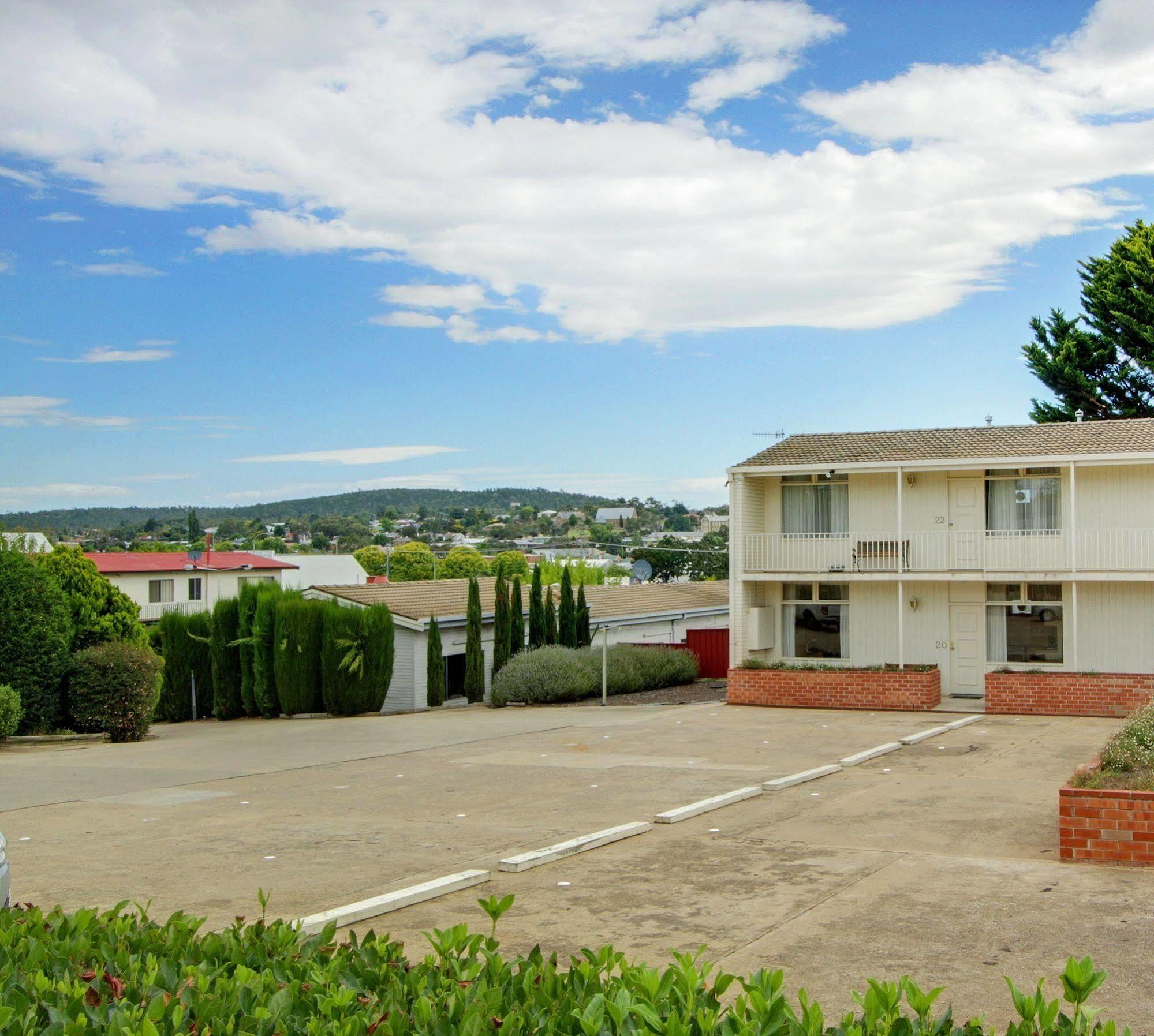 Redhill Cooma Motor Inn ภายนอก รูปภาพ