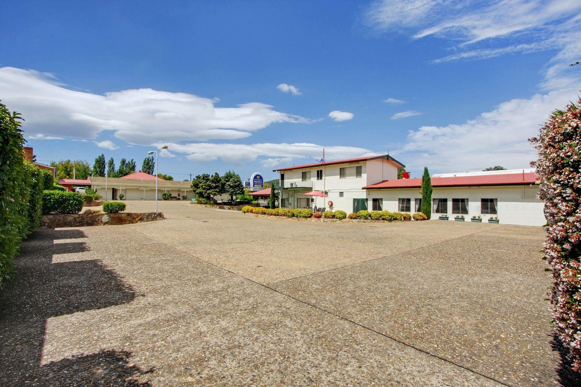 Redhill Cooma Motor Inn ภายนอก รูปภาพ