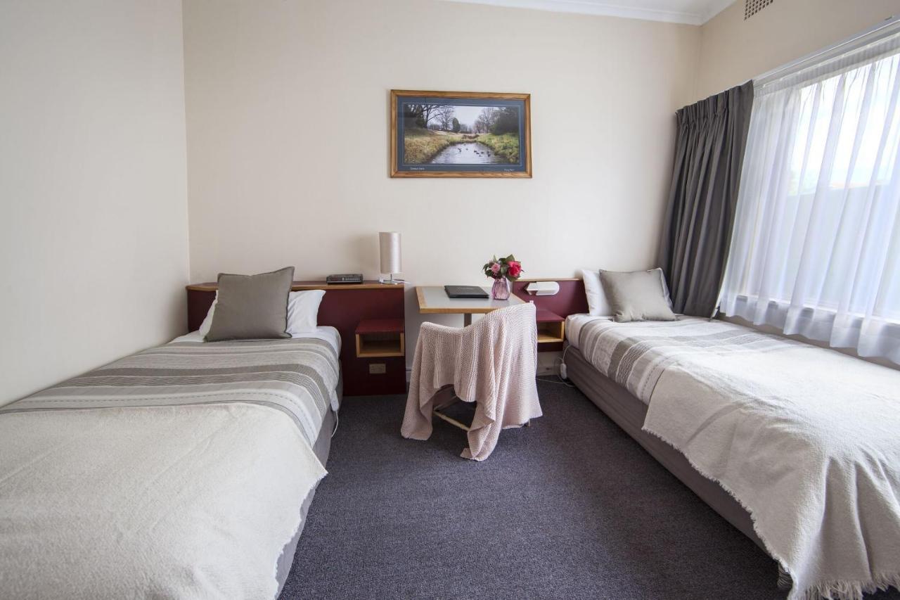 Redhill Cooma Motor Inn ภายนอก รูปภาพ