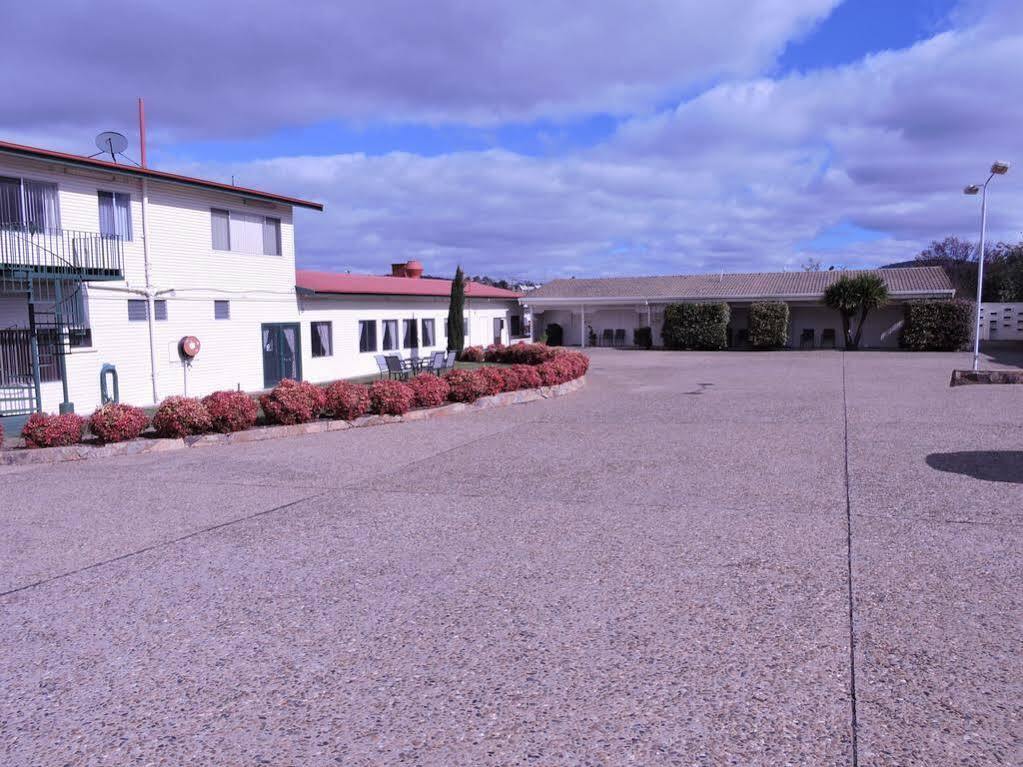 Redhill Cooma Motor Inn ภายนอก รูปภาพ